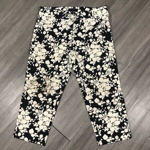 Talbots Black & Ivory Floral Signature Crops